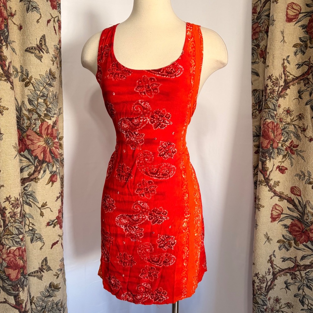 Tampa Bay Vintage Pretty Artwear Red Orange Paisley Bandana Tie Back Mini Dress